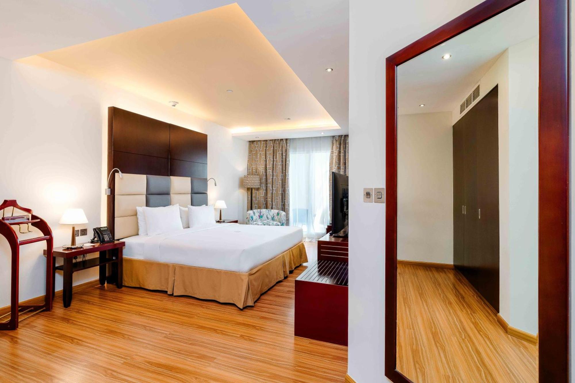 Metropolitan Al Mafraq Hotel Abu Dhabi Eksteriør bilde